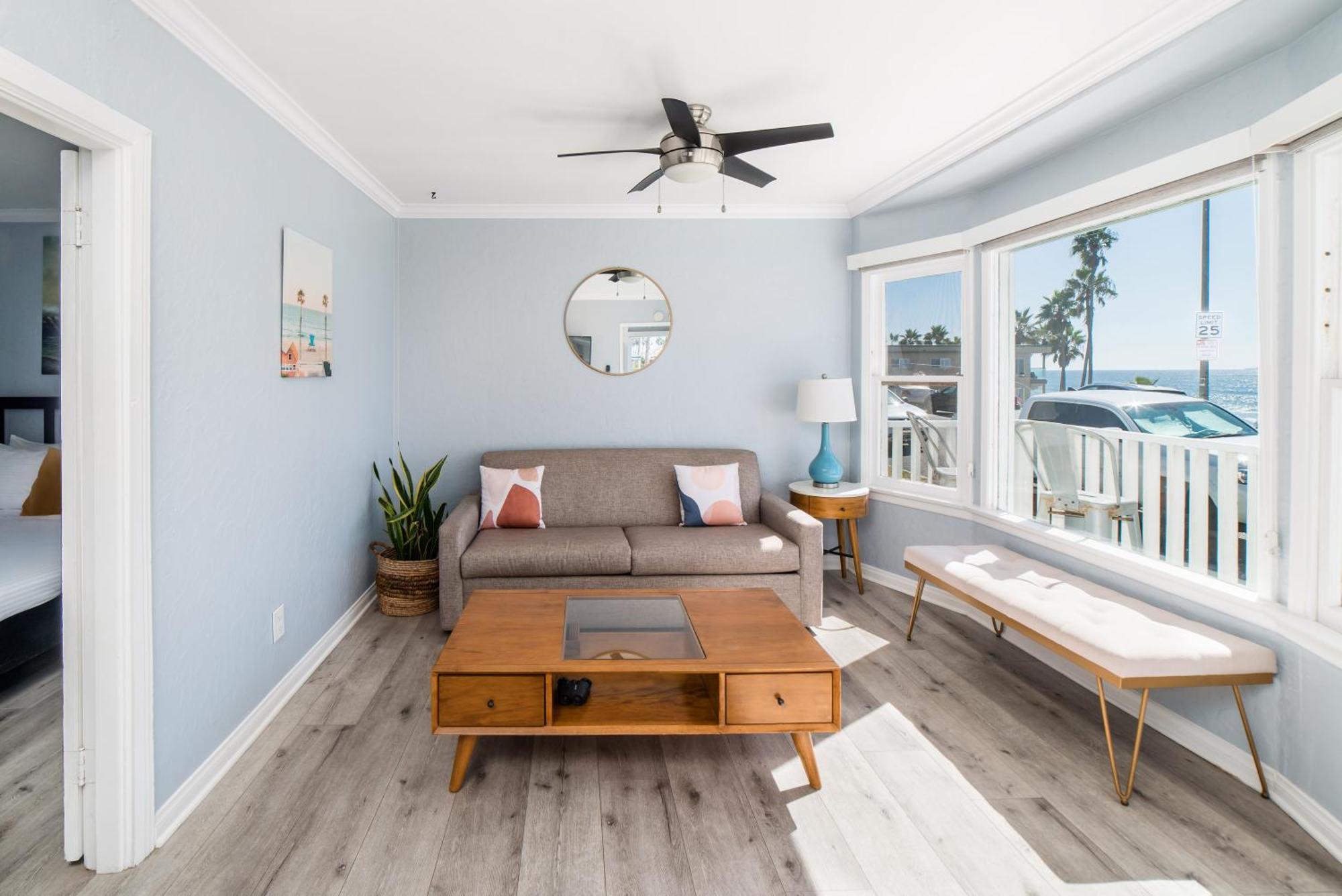 Pacific Bungalow In Oceanside With Backyard & Tiny House Экстерьер фото