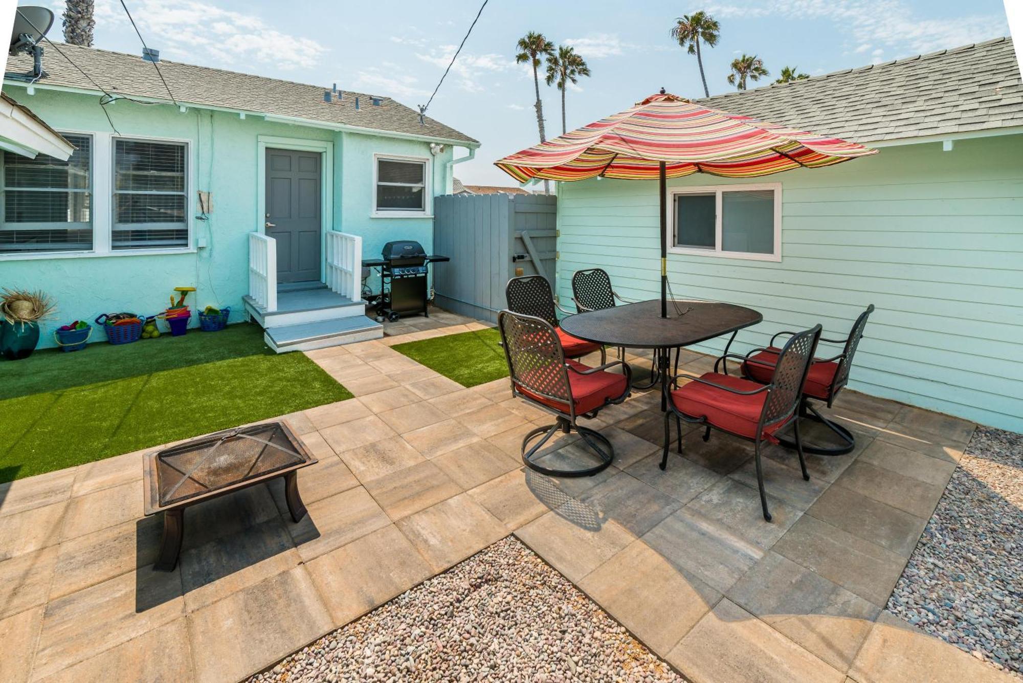 Pacific Bungalow In Oceanside With Backyard & Tiny House Экстерьер фото