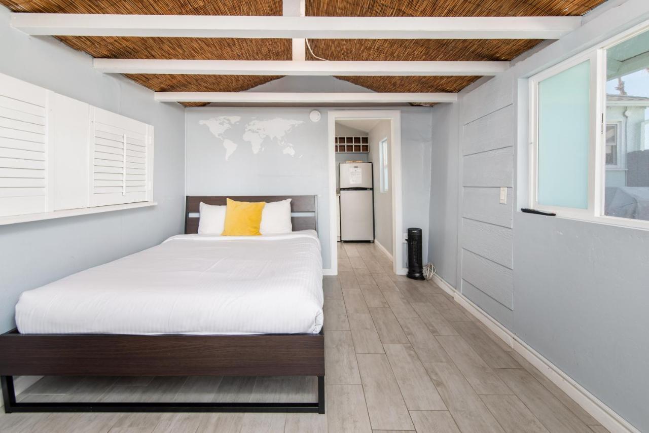 Pacific Bungalow In Oceanside With Backyard & Tiny House Экстерьер фото