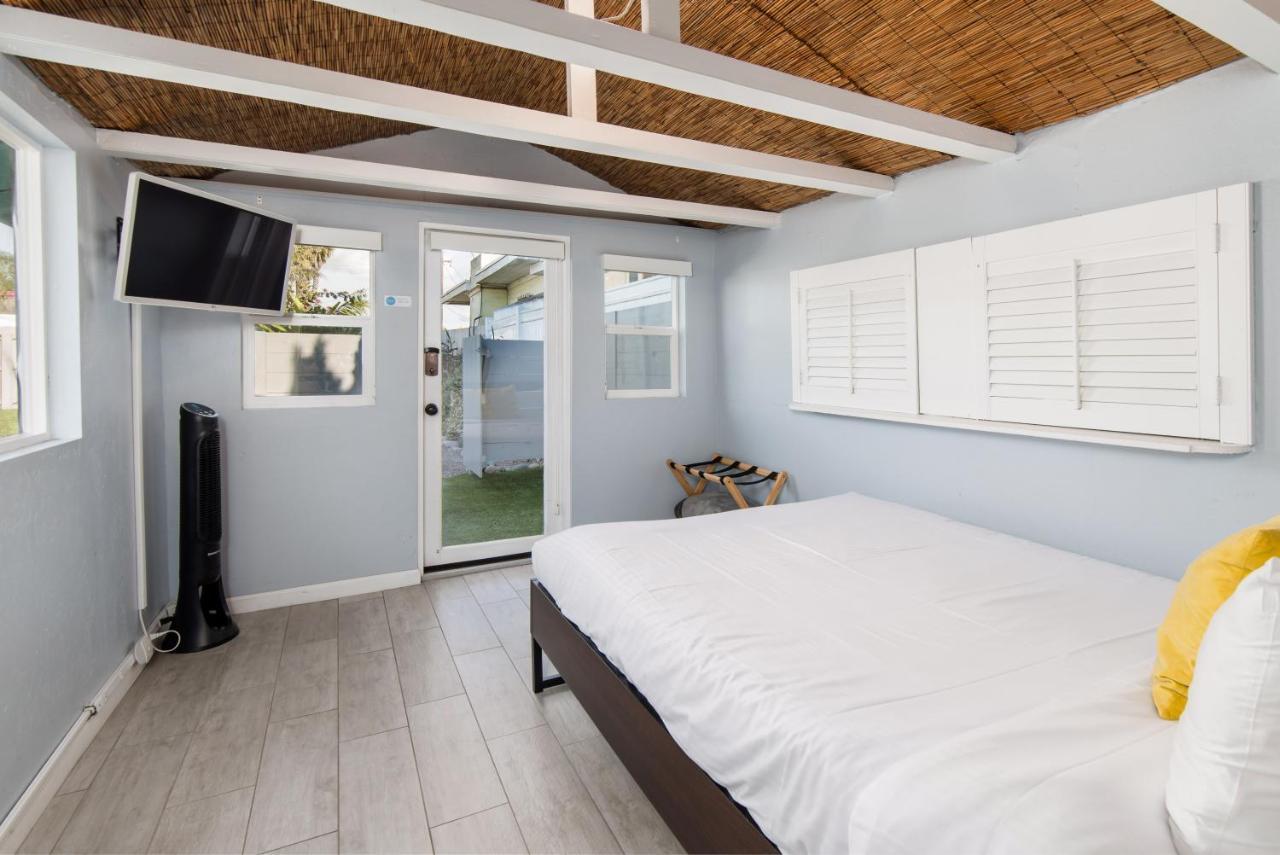 Pacific Bungalow In Oceanside With Backyard & Tiny House Экстерьер фото