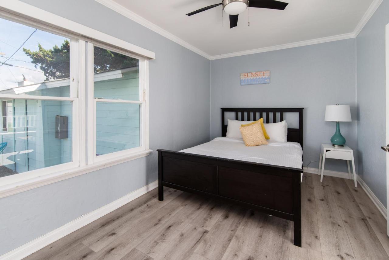 Pacific Bungalow In Oceanside With Backyard & Tiny House Экстерьер фото